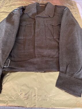 Vintage Wool Military  Jacket in Dark Olive